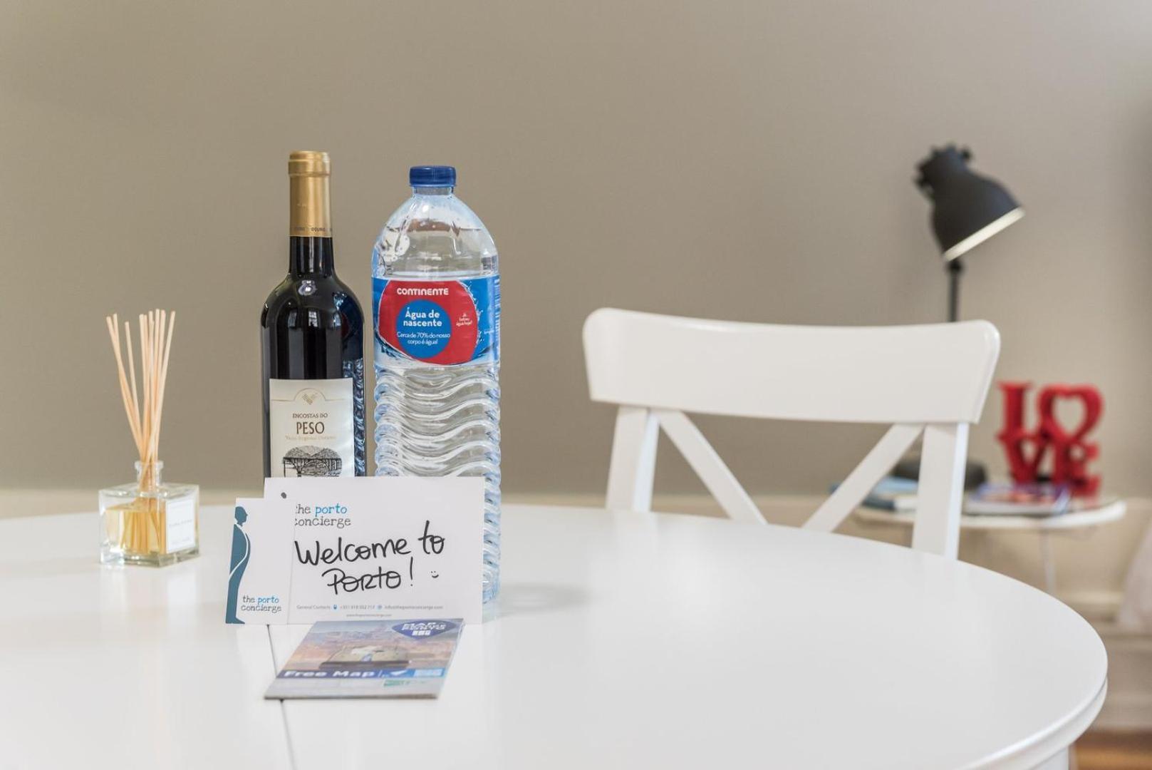 Guestready - Chic Retreat In The Heart Of Porto Apartamento Exterior foto